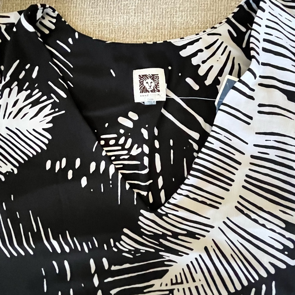 Anne Klein Sleeveless Tropical Monochrome Palm Frond Midi Dress - Picture 6 of 11